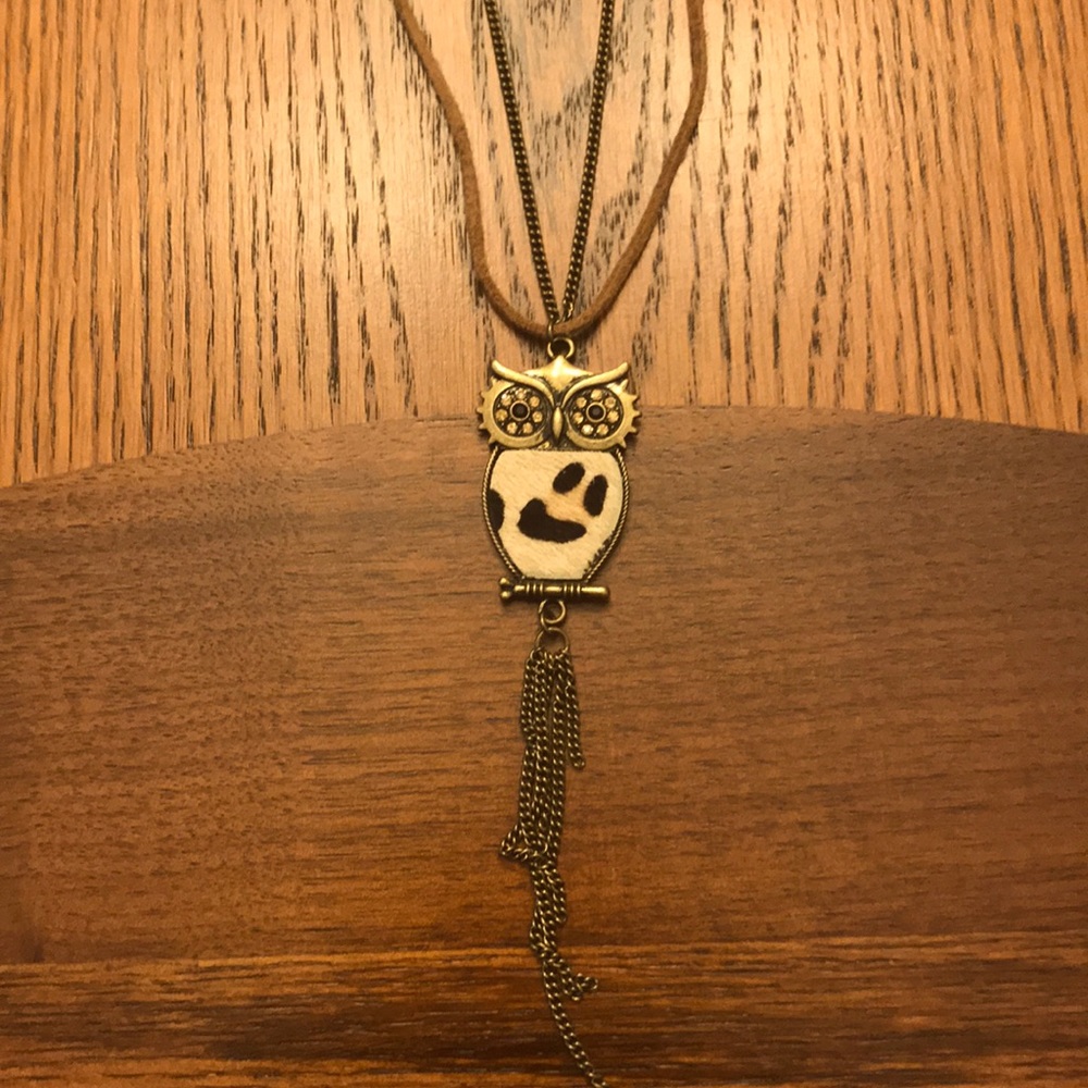Owl fashion necklace with animal print